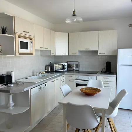 Rez De * LʼÎle-Rousse