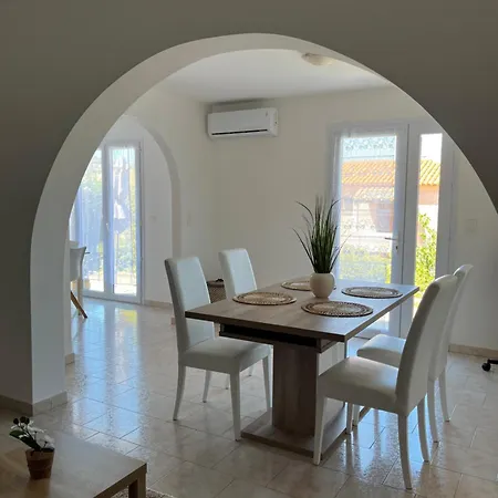 Rez De * LʼÎle-Rousse